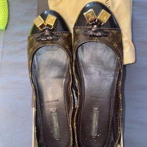 Louis Vuitton ballet flats